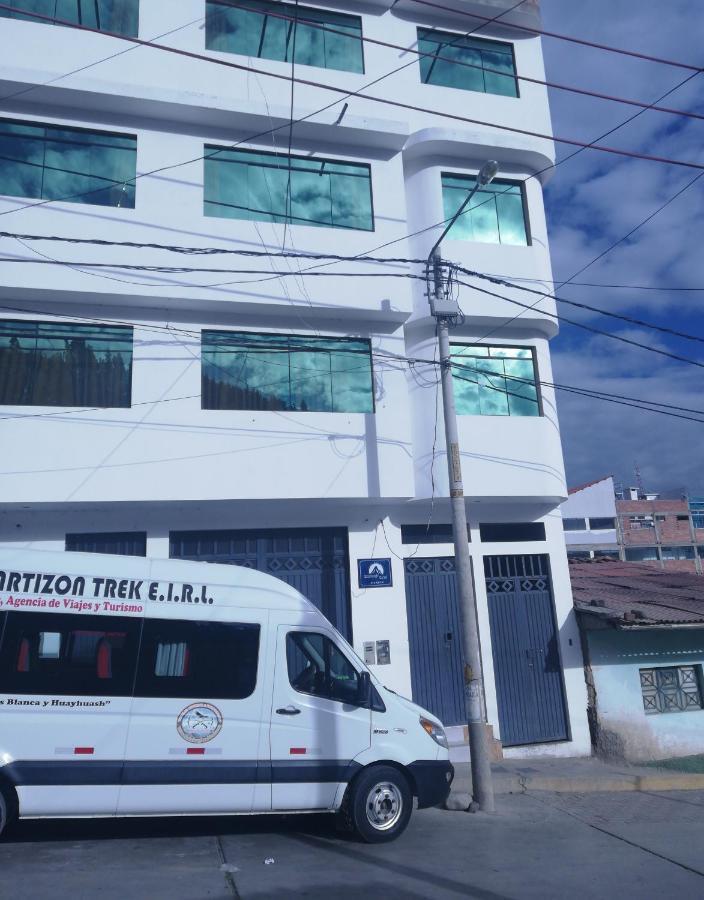 Artesonraju Hostel Huaraz Buitenkant foto